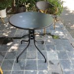 ban-cafe-tron-nhom-duc