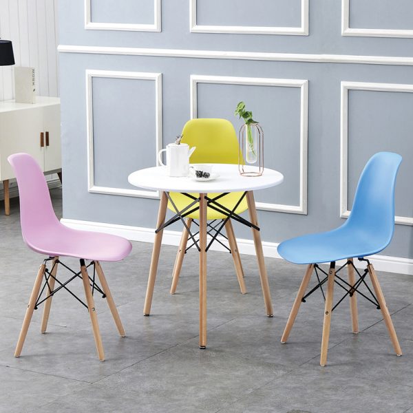 bo-ban-tron-3-ghe-eames