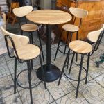 Ghế Bar Chân Sắt Mặt Gỗ Tự Nhiên